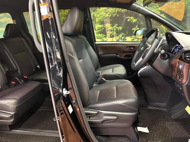 Toyota ESQUIRE 2018-07 9672-8