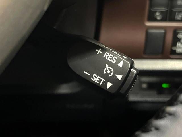 Toyota ESQUIRE 2018-07 9672-4