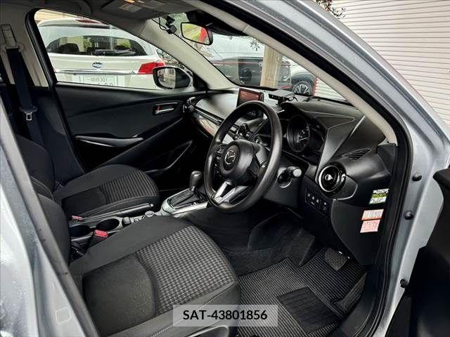 Mazda DEMIO 2019-05 301961-14