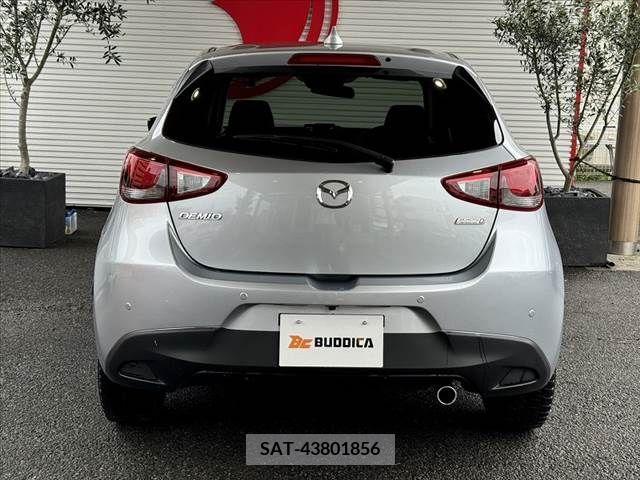 Mazda DEMIO 2019-05 301961-11
