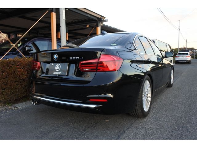 Bmw 3 SERIES 2016-11 186734-2