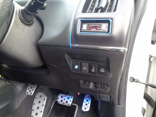 Toyota PRIUS ALPHA 2015-12 18346-16