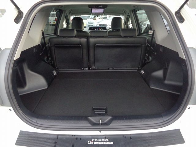 Toyota PRIUS ALPHA 2015-12 18346-7