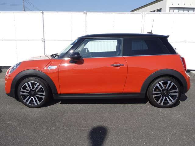Bmw MINI 2018-10 17581-7
