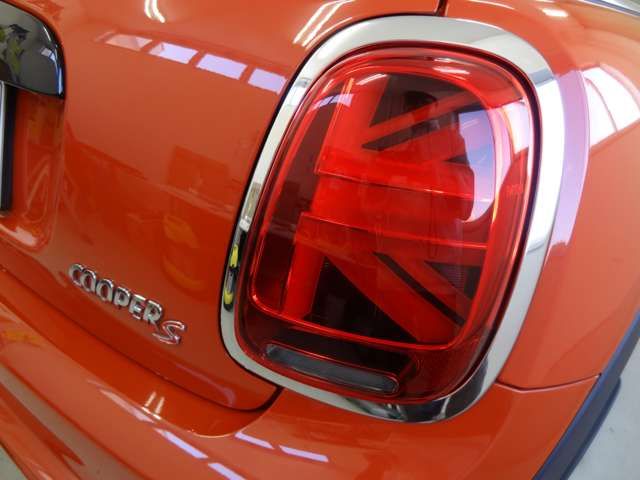 Bmw MINI 2018-10 17581-10