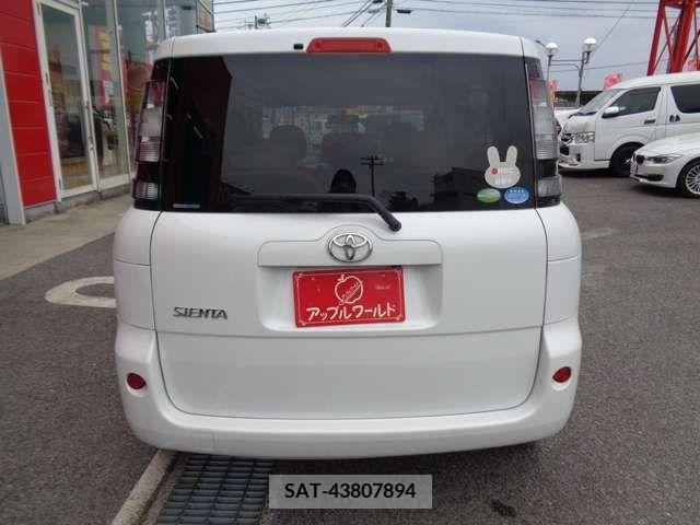 Toyota SIENTA 2012-02 298340-7