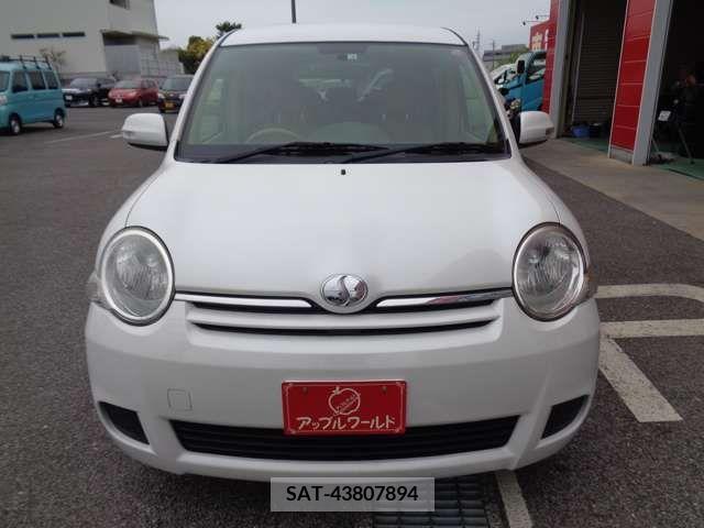 Toyota SIENTA 2012-02 298340-6
