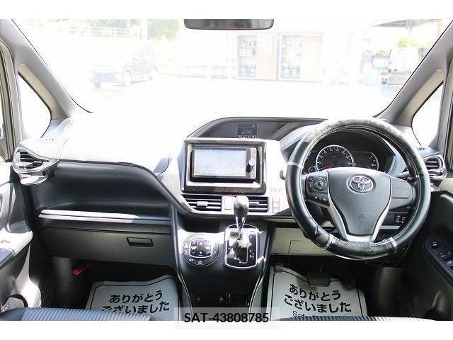 Toyota NOAH 2014-03 329333-17