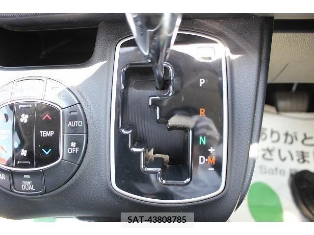 Toyota NOAH 2014-03 329333-4