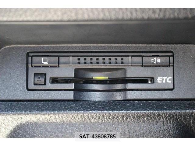 Toyota NOAH 2014-03 329333-2
