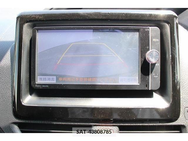 Toyota NOAH 2014-03 329333-1