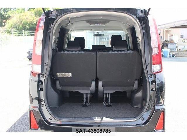 Toyota NOAH 2014-03 329333-18