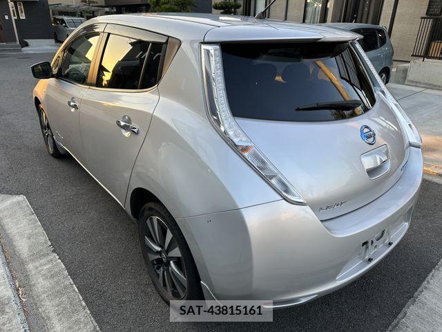 Nissan LEAF 2017-03 202990-3
