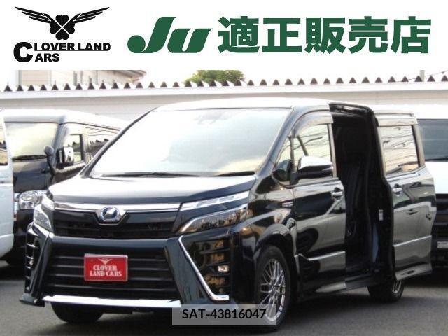 Toyota VOXY HYBRID 2018-08 339974-0