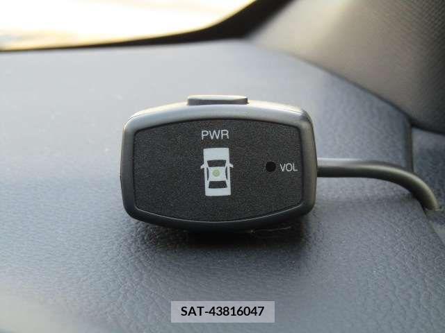 Toyota VOXY HYBRID 2018-08 339974-13