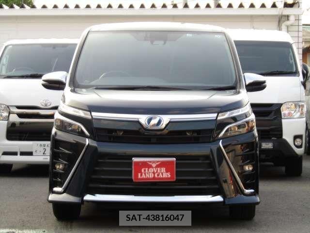 Toyota VOXY HYBRID 2018-08 339974-6