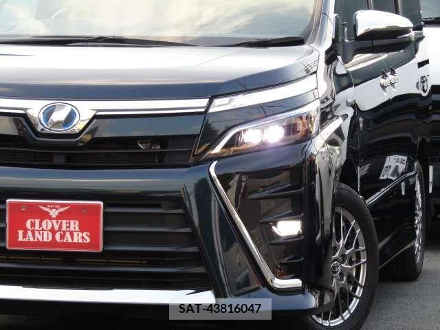Toyota VOXY HYBRID 2018-08 339974-16