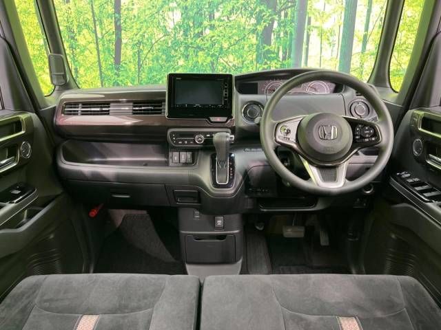 Honda N BOX CUSTOM 2018-05 183565-1