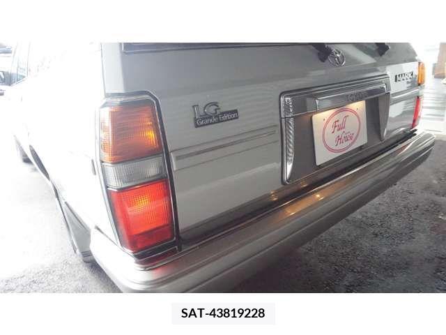 Toyota MARK II WAGON 1996-03 345672-19
