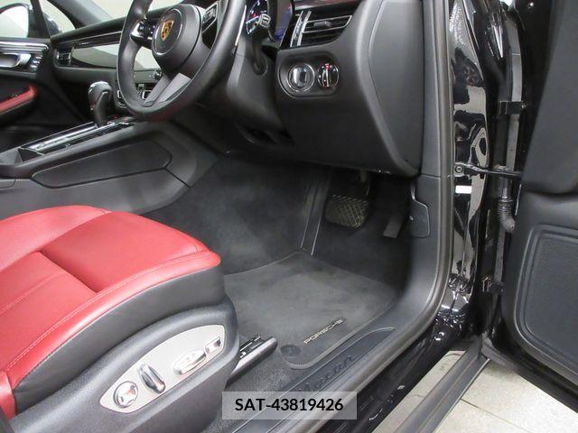 Porsche MACAN 2022-12 247053-6