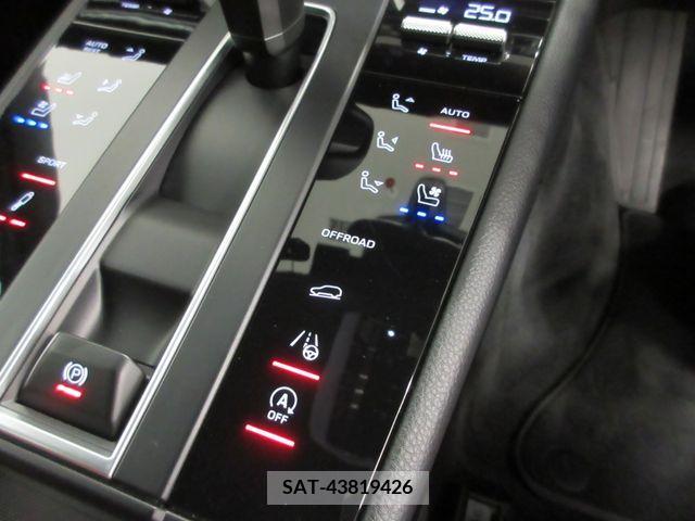 Porsche MACAN 2022-12 247053-18