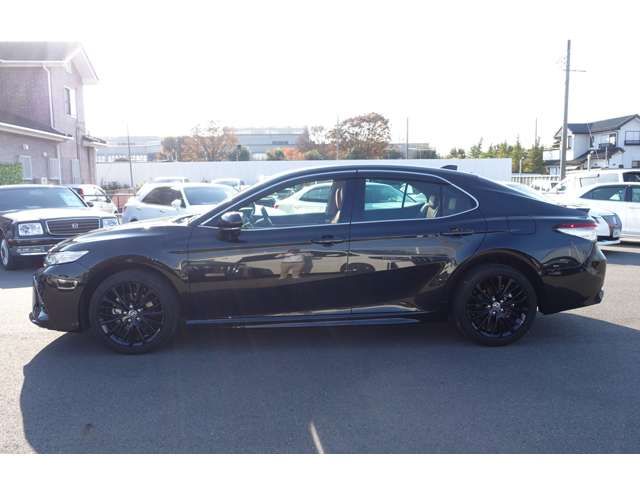 Toyota CAMRY HYBRID 2021-01 189642-3