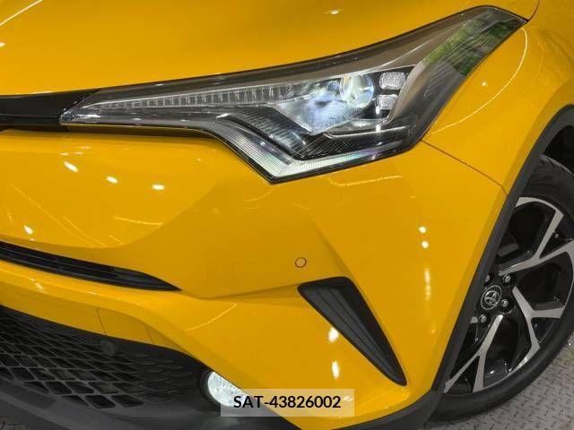 Toyota C-HR 2017-09 264247-12