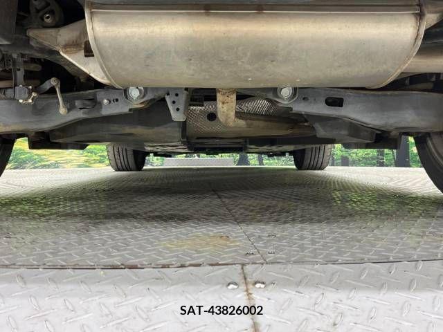 Toyota C-HR 2017-09 264247-19