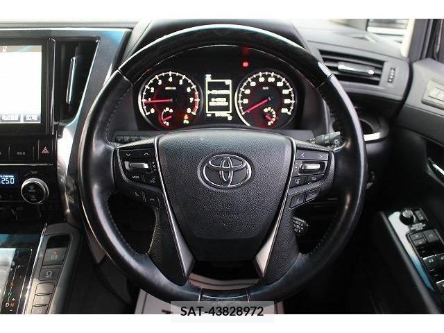 Toyota VELLFIRE 2018-08 222045-14