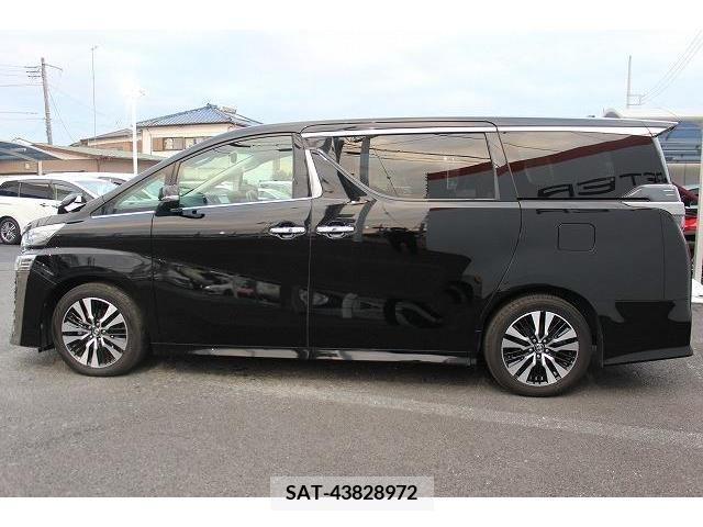 Toyota VELLFIRE 2018-08 222045-8