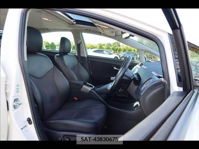 Toyota PRIUS 2013-10 255373-13