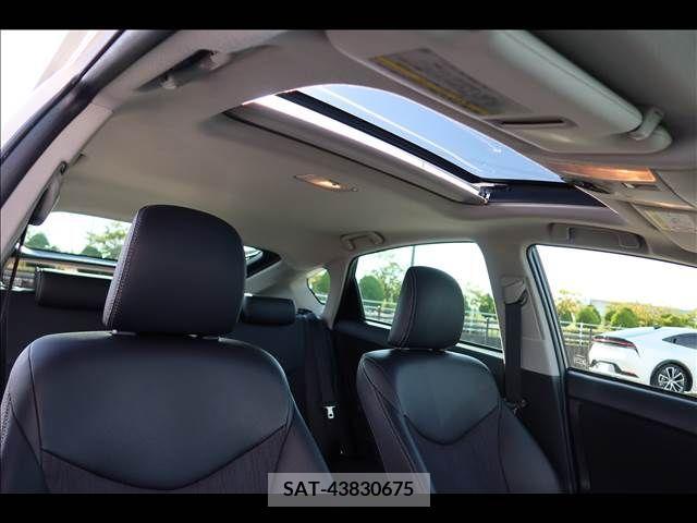 Toyota PRIUS 2013-10 255373-11