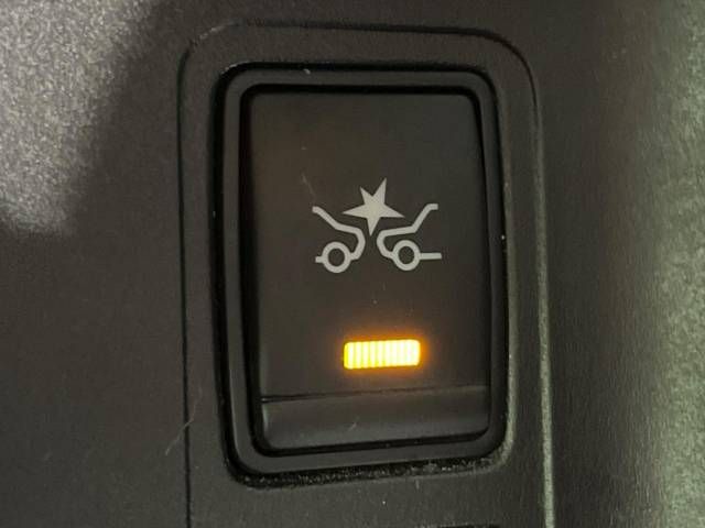 Nissan SERENA 2018-07 21596-5