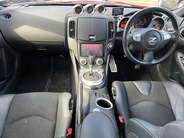 Nissan FAIRLADY Z 2012-09 21680-18