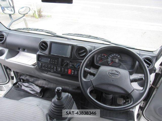 Hino DUTRO 2018-07 296715-14