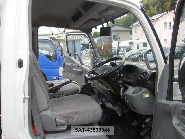 Hino DUTRO 2018-07 296715-12