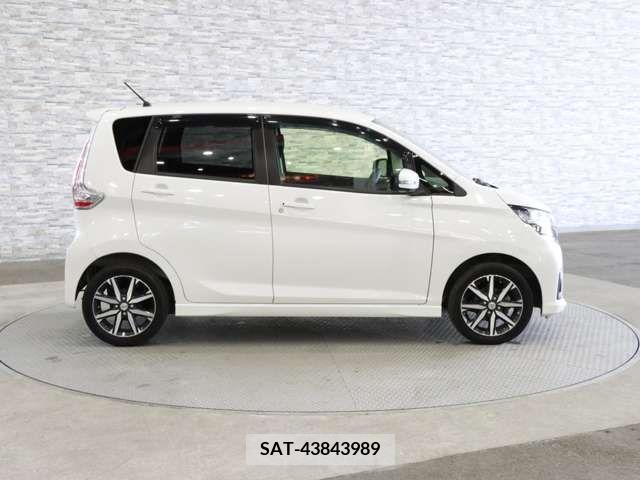 Nissan DAYZ 2017-11 296008-7