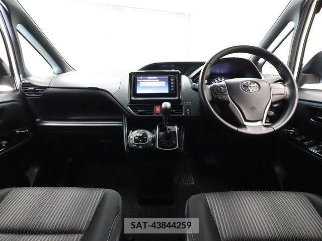 Toyota NOAH 2017-08 229999-2