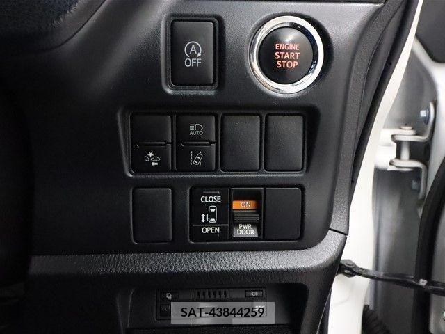 Toyota NOAH 2017-08 229999-12