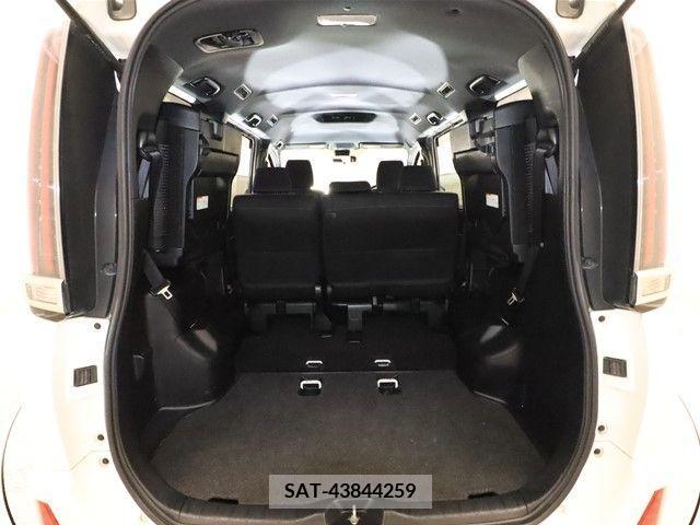 Toyota NOAH 2017-08 229999-9