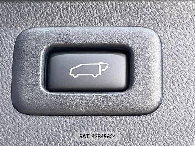 Toyota ALPHARD 2022-06 217969-7