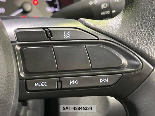 Toyota YARIS 2023-02 325752-7