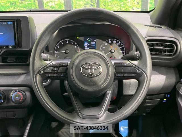 Toyota YARIS 2023-02 325752-11