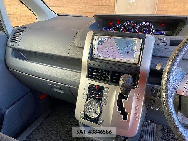 Toyota NOAH 2009-06 203830-10