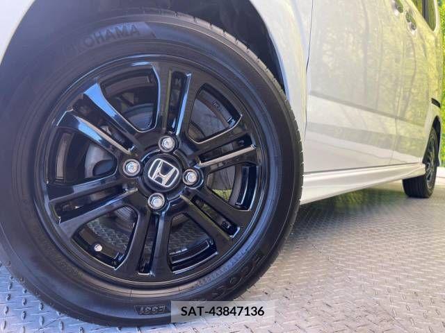 Honda N BOX CUSTOM 2017-01 306664-13