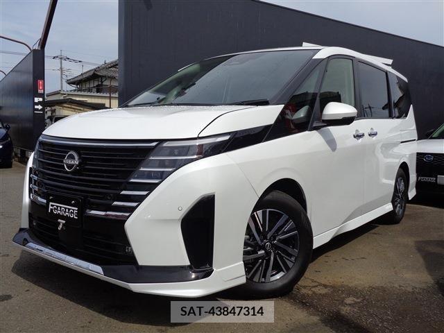 Nissan SERENA 2023-09 324944-0