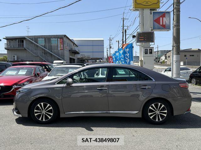 Toyota SAI 2017-05 284016-3
