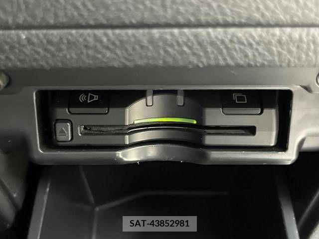 Toyota ALPHARD 2012-10 299895-7