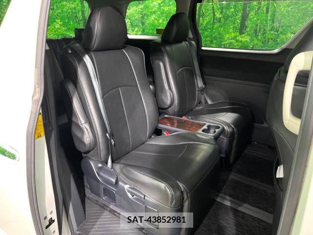 Toyota ALPHARD 2012-10 299895-9