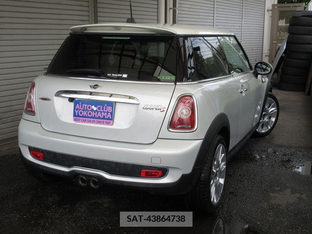 Bmw MINI 2010-05 379378-24